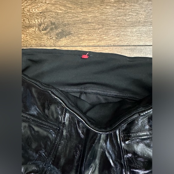 Spanx Faux Patent Leather Leggings Small Petite, Small Shiny Patent Leggings - Picture 3 of 12